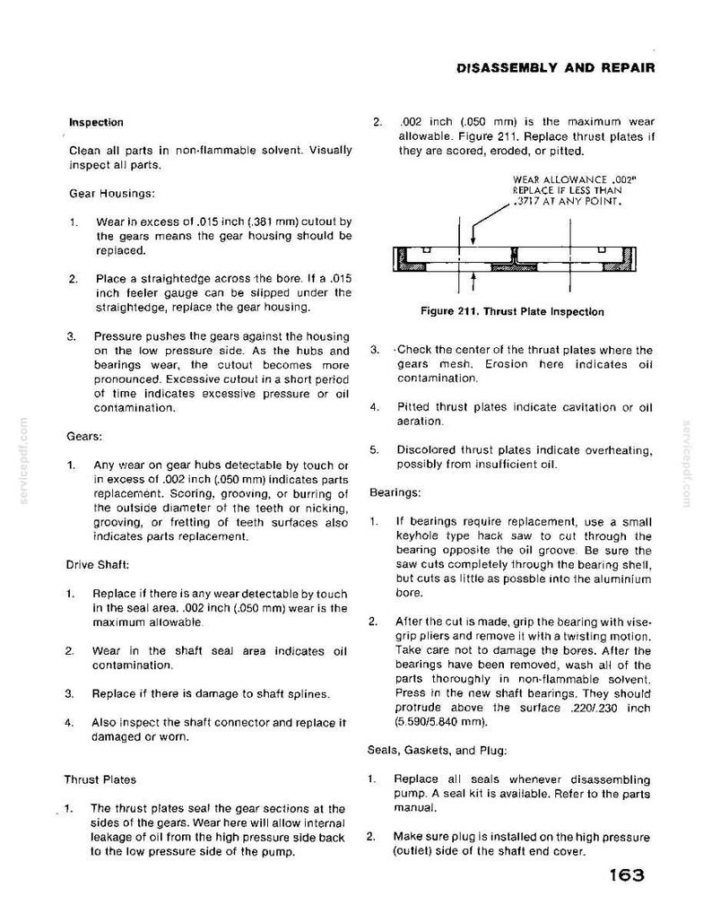 Puede incluir: Una p&aacute;gina de un manual de reparaci&oacute;n con texto y diagramas que detallan los procedimientos de desmontaje y reparaci&oacute;n. Incluye instrucciones para inspeccionar carcasas de engranajes, placas de empuje y cojinetes, con medidas en mm.
