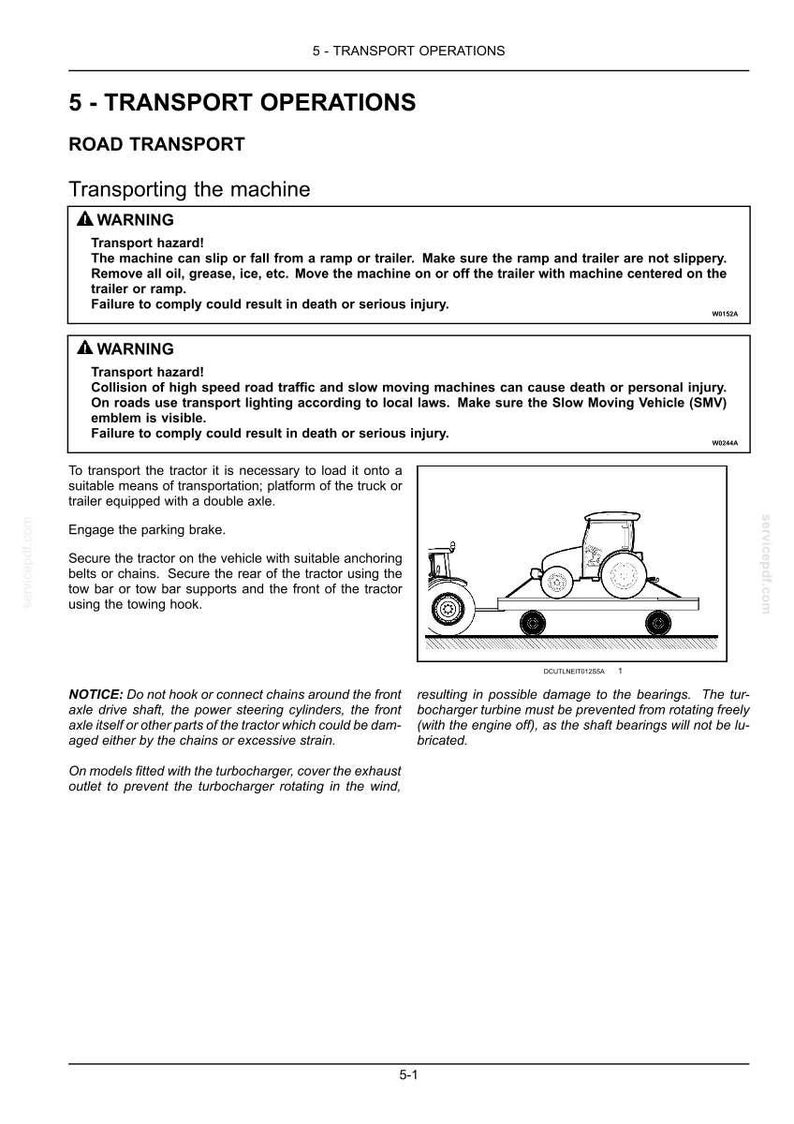 Pode incluir: Uma p&aacute;gina de documento t&eacute;cnico intitulada 5 - TRANSPORT OPERATIONS, detalhando a seguran&ccedil;a do transporte rodovi&aacute;rio para um trator. Inclui duas caixas de aviso sobre riscos e um desenho linear de um trator em um reboque.