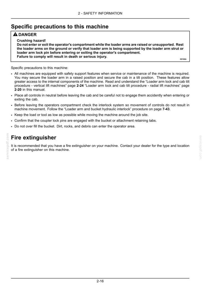 Pu&ograve; includere: Una pagina di documento tecnico in bianco e nero intitolata 2-SAFETY INFORMATION. Dettaglia precauzioni specifiche per una macchina, incluso un avviso di PERICOLO riguardante rischi di schiacciamento e istruzioni per l'estintore.