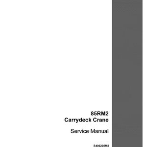 Pu&ograve; includere: Un manuale di servizio bianco con il testo "85RM2 Carrydeck Crane Service Manual". Il manuale ha un bordo grigio strutturato sul lato destro e una barra grigia in alto. Il logo CASE si trova in basso a destra.