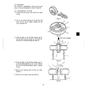Puede incluir: Una p&aacute;gina de manual t&eacute;cnico titulada 6.5 DISASSEMBLY, que detalla los pasos para desmontar una rueda loca. Incluye diagramas etiquetados como Fig. 51, 52, 53 y 54, que muestran piezas mec&aacute;nicas, pasadores, ejes y herramientas de mantenimiento.