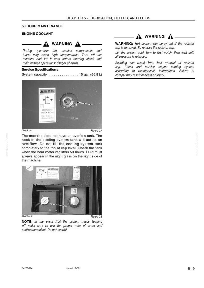 Op de afbeelding: Pagina uit een handleiding met onderhoudsinstructies voor koelvloeistof. Waarschuwingen over hoge temperaturen en brandwonden. Systeemcapaciteit: 56,8 liter. Diagrammen tonen de koelvloeistoftank en de dop met veiligheidsinstructies.