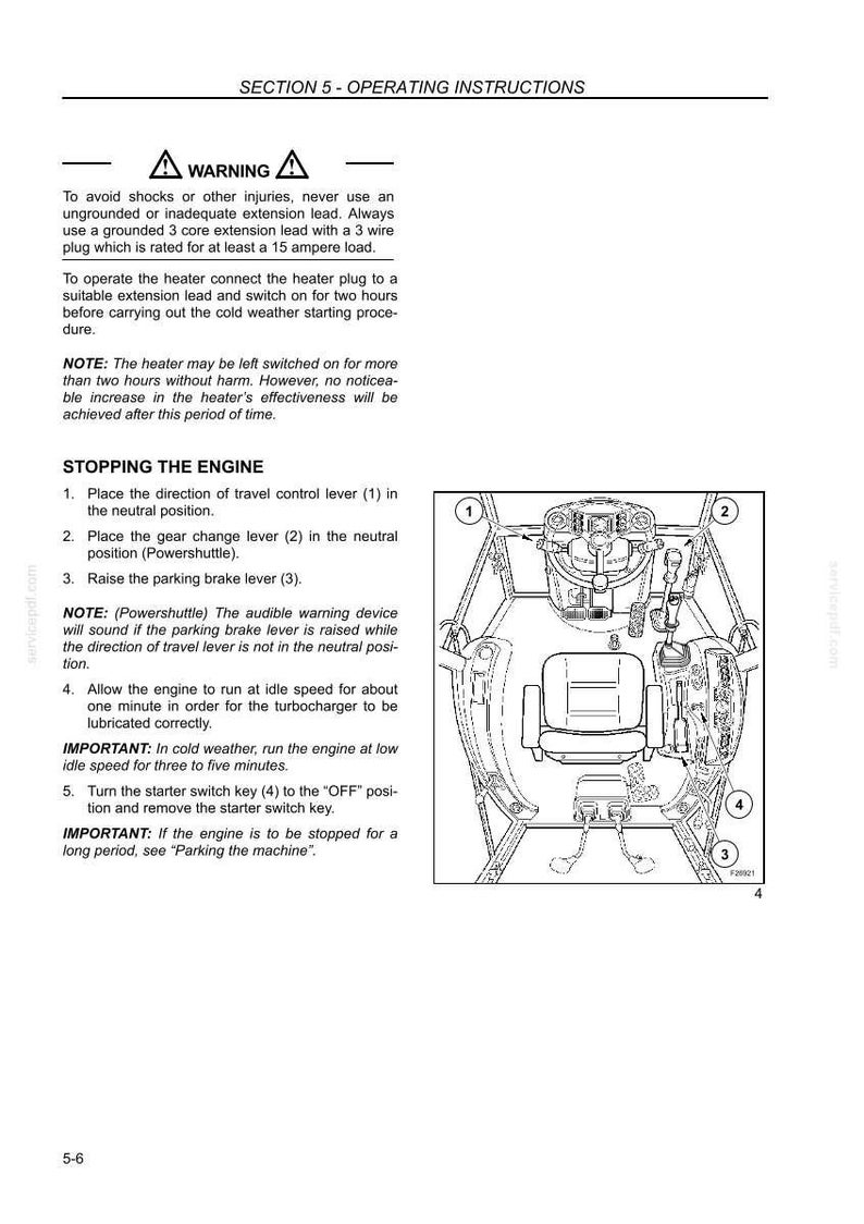 Op de afbeelding: Een pagina uit een technisch handboek getiteld SECTION 5 - OPERATING INSTRUCTIONS, met een waarschuwing over het gebruik van de verwarming en een genummerde lijst voor het stoppen van een motor. Een lijntekening toont een tractorbestuurdersplaats.