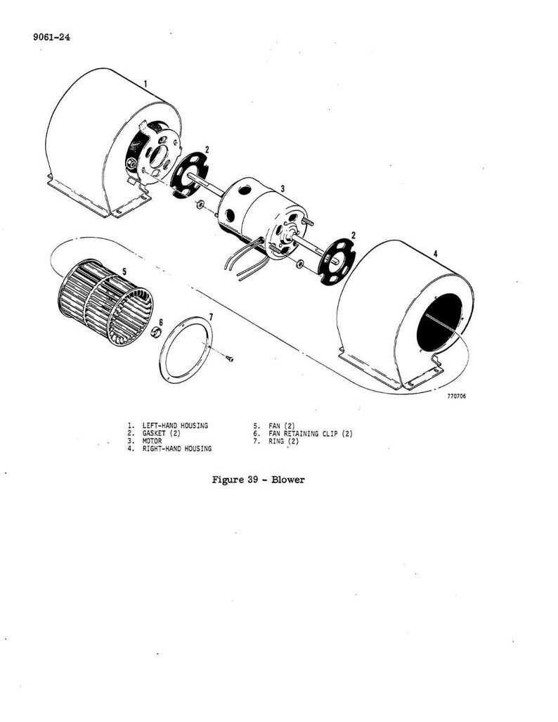 Puede incluir: Un diagrama expl&iacute;cito de un conjunto de soplador, etiquetado como Figura 39. Los componentes incluyen carcasas izquierda y derecha, juntas, un motor, un ventilador, clips de retenci&oacute;n y anillos. La imagen es en blanco y negro.