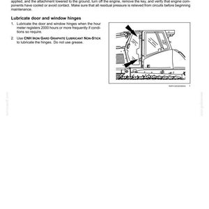 Op de afbeelding: Diagram van een machine deur en raam, met pijlen die smeerpunten aangeven. Tekst bevat "Smeer de deur- en raamscharnieren" en onderhoudsinstructies, inclusief het gebruik van CNH IRON GARD GRAPHITE LUBRICANT.