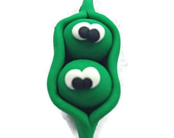 Cute Peas In A Pod Fridge Magnet, Peapod Fridge Magnet, Polymer Clay, Valentines Gift, Secret Santa, Stocking Filler, Christmas Gift