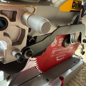 DeWalt DWS780 Unlock Pin Knob