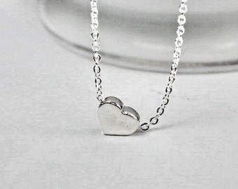 Small Heart Necklace, Simple Tiny Silver Heart Necklace, Delicate Dainty Minimalist Jewelry, Love Necklace, Personalized Heart Jewelry