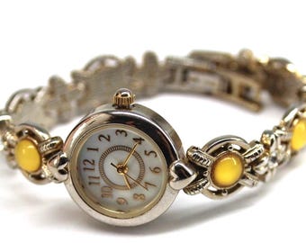 Vintage Ladies Fashion Watch Yellow Cabaccons Rhinestone Silverstone New Battery