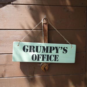 Grumpy&#39;s Office Plaque: Personalised Reclaimed Wood Sign