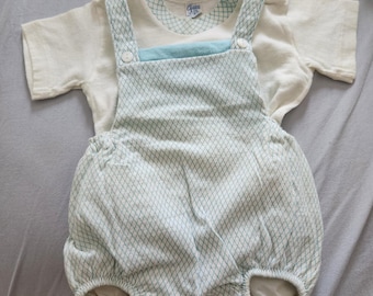 VTG Carters Bubble romper Met vinyl gevoerde onderkant gekruiste achterkant 100% katoen 6 maanden
