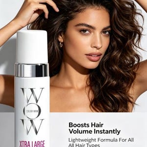 Pu&ograve; includere: Un cartello in legno rustico con la scritta "Welcome to our porch" in lettere bianche. Il cartello presenta una finitura invecchiata e un design semplice e invitante, perfetto per l'arredamento esterno.