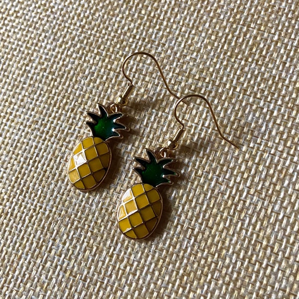 Boucles d’oreilles en ananas émaillé Retro vintage Style Pierced Dangle Pair