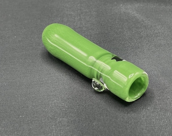 Handgeblazen jade gekleurd chillum glas, glaskunst