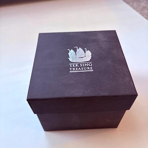 Tek Sing Treasure Shipwreck Artifact Set – 1822 Porcelain Bowl & Coin – Authentic Maritime History Collectible