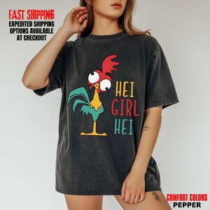 Disney World Moana Hei Girl Hei T-Shirt, Funny Rooster Graphic Sweatshirt, DisneyLand Trip Shirt, Comfort Colors Tee bild 3
