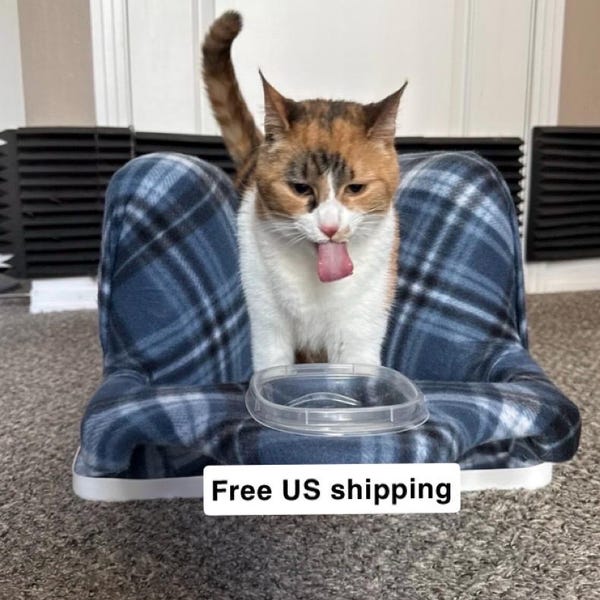 Basic Feeding Station for CH cats - made to order