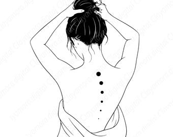 Peut inclure: Une illustration en noir et blanc au trait montrant le dos d'une silhouette aux cheveux attachés en chignon. Une rangée verticale de cinq cercles noirs pleins de taille décroissante descend le long du dos. La silhouette est drapée dans un tissu.