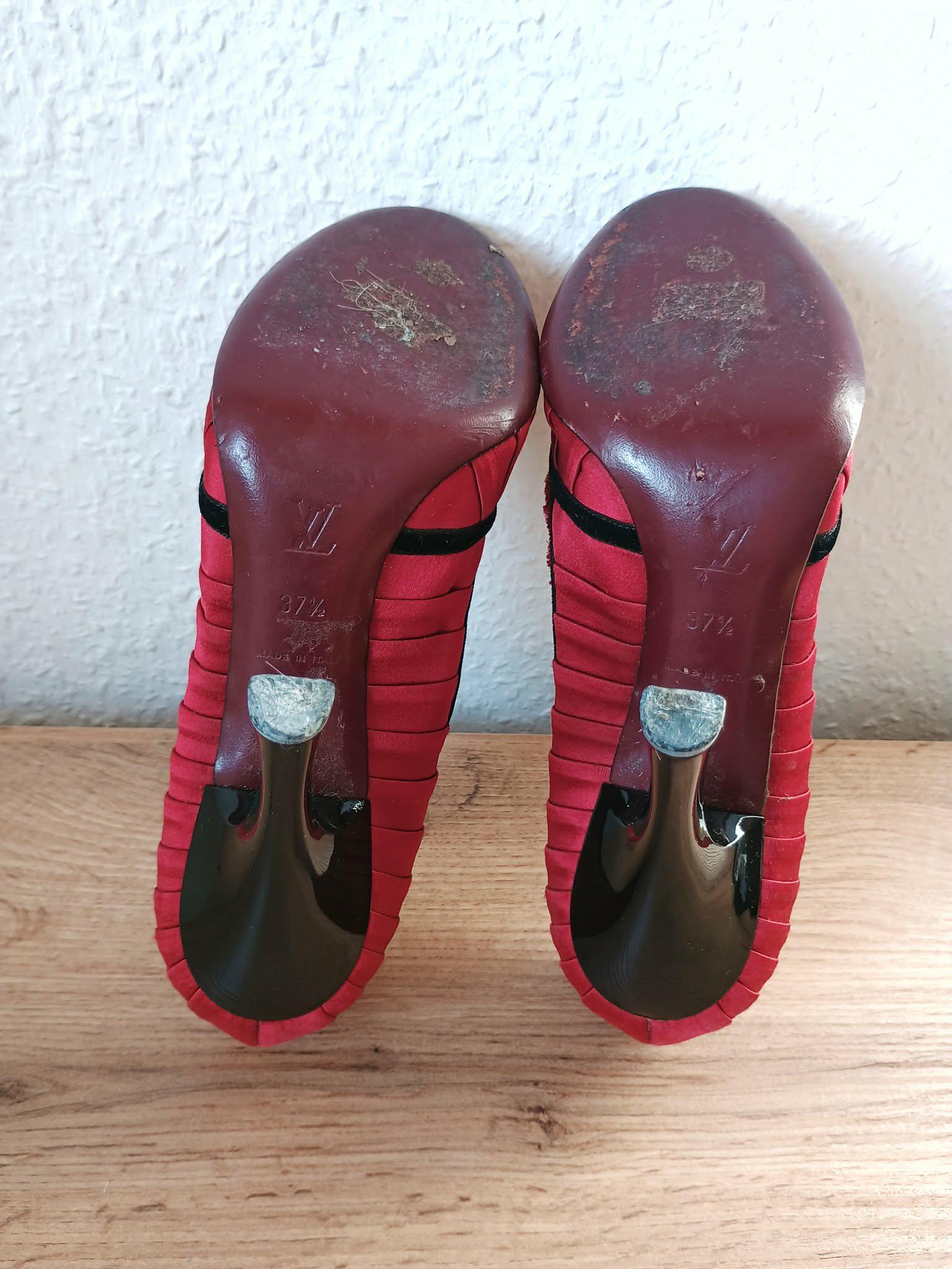 Authentic Vintage Louis Vuitton Balmoral Red Satin Pleated Pumps
