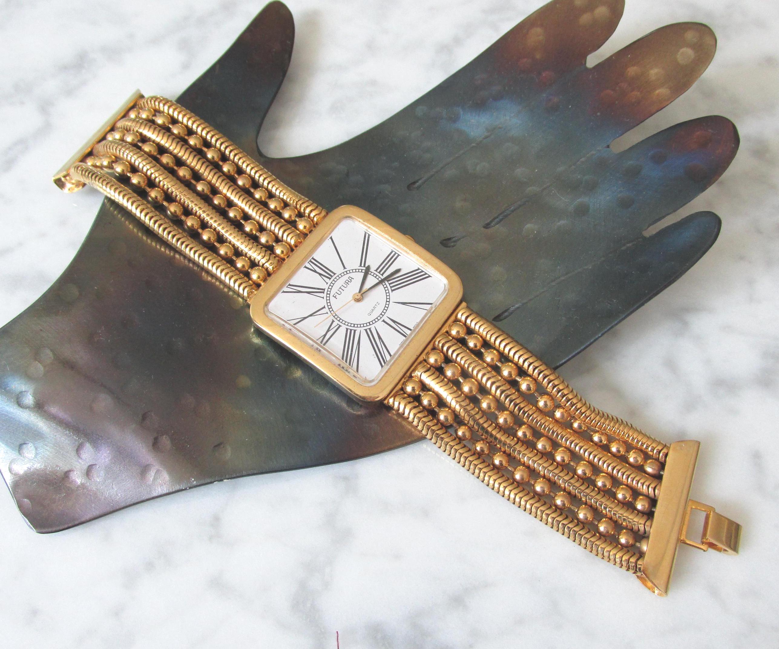 Futura Watches - Etsy display picture 2