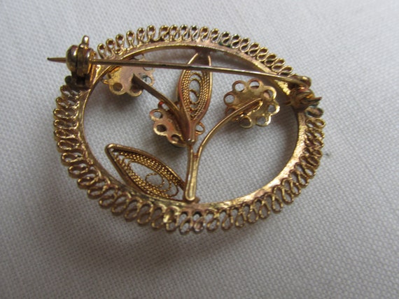 Brooch - Jade and Gold Wire Brooch - Vintage - image 3