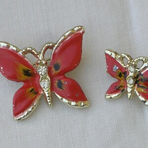Brooches - Butterfly Scatter Pins Pair with Red Enameling - Vintage