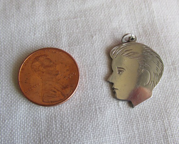 Charm - Boy's Head in Sterling Silver - Vintage - image 4