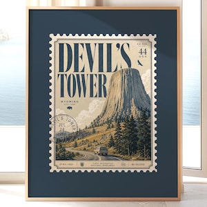 Devil's Tower Briefmarkendruck | Wandbild aus dem Wyoming-Nationalpark, UFO-Begegnungen der dritten Art, Retro-Briefmarkenposter (Digitaler Download) 756