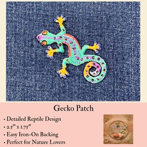 Gecko Embroidered Patch, Detailed Reptile Iron On Applique, Nature Sewing Craft (2.5" x 1.75")