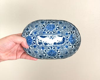 Plato ovalado vintage Takahashi San Francisco con diseño floral azul y blanco para guardar objetos pequeños, joyas o jabón / Decoración estilo chinoiserie / Hecho en Japón