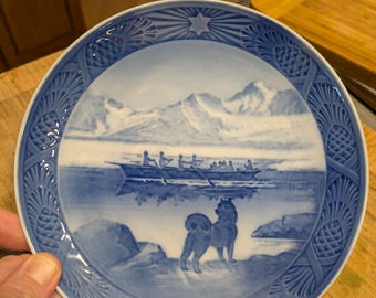 The Last Umiak by Kai Lange collectable porcelain plate, 1968