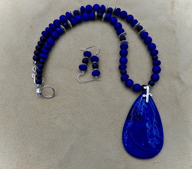 18 Inch Royal Blue Striped Agate Pendant Necklace With - Etsy