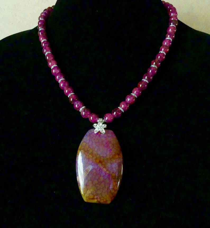 19 Inch Rose and Gold Fire Agate Pendant Necklace with Earrings