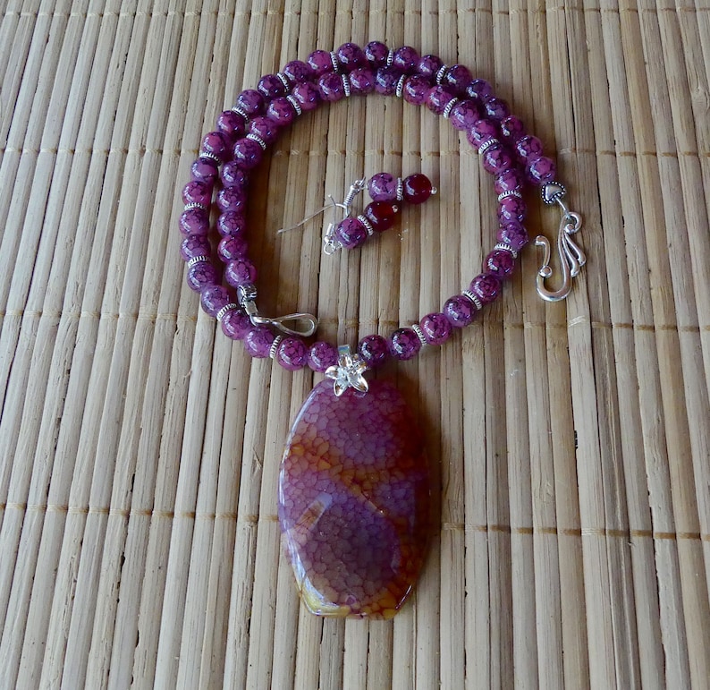 19 Inch Rose and Gold Fire Agate Pendant Necklace with Earrings