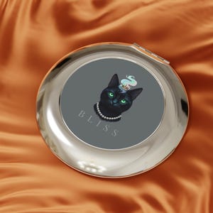 Kompaktowe lusterko podróżne Black Cat Portrait | Mystic Cat Bliss