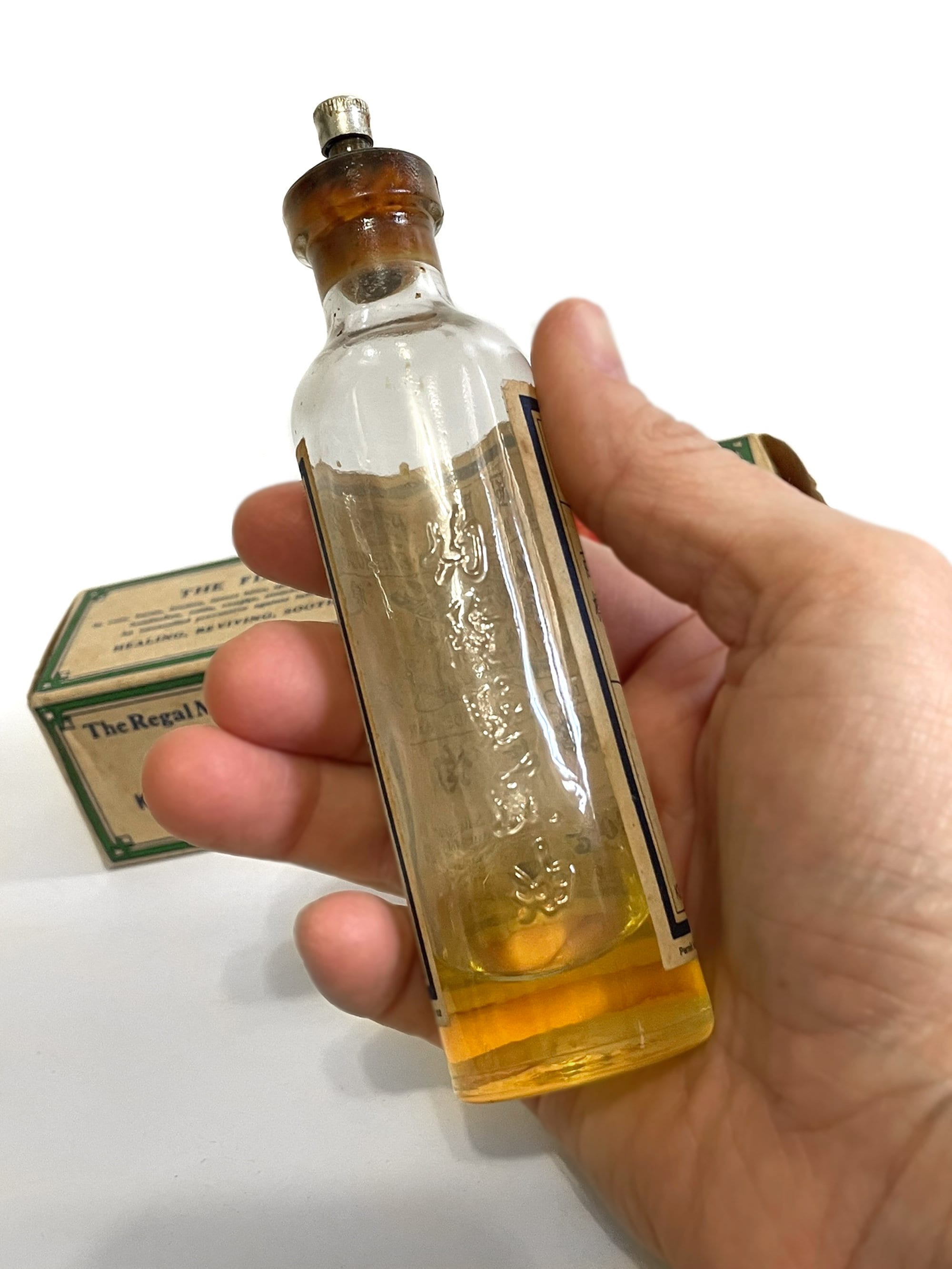 Vintage Chinese Herbal Medicinal Oil Collectible Bottle W