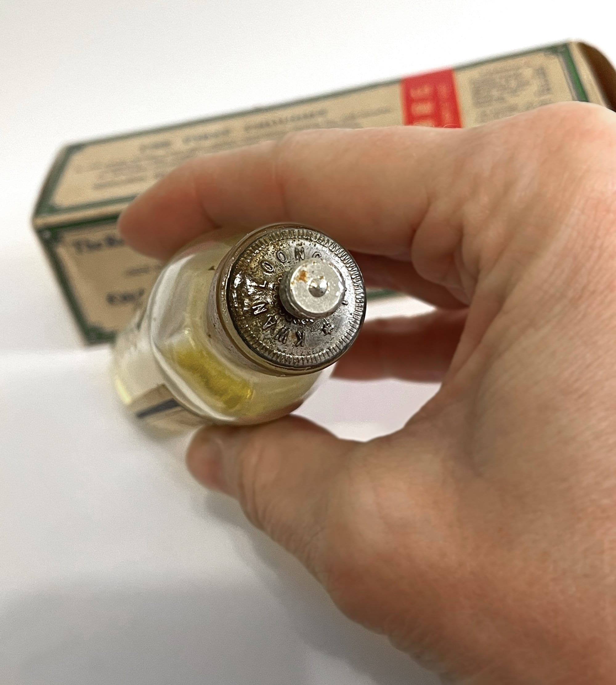 高質で安価 Vintage Chinese W Bottle Collectible Oil Medicinal Herbal ガラス