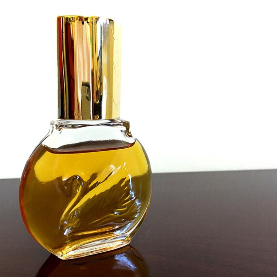 gloria vanderbilt fragrances