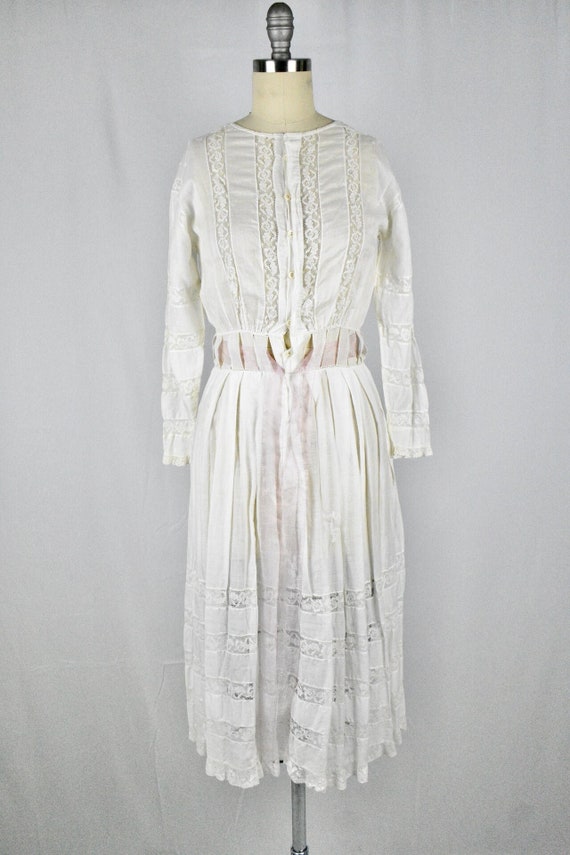 Antique Victorian 1900s White Lace Embroidered Tea Dr… - Gem