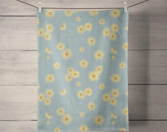 Daisy scatter tea towel