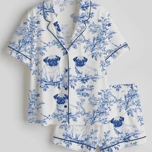 サテン地のパグ柄パジャマセット – フレンチスタイルのラウンジウェア、半袖ボタンダウン