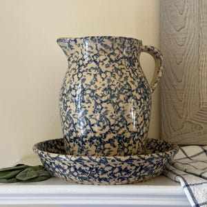 Vintage RRPCo Stoneware Pitcher & Basin Set, Blue Spatterware Wash Set, Robinson Ransbottom Pottery, Roseville Ohio, Farmhouse Decor