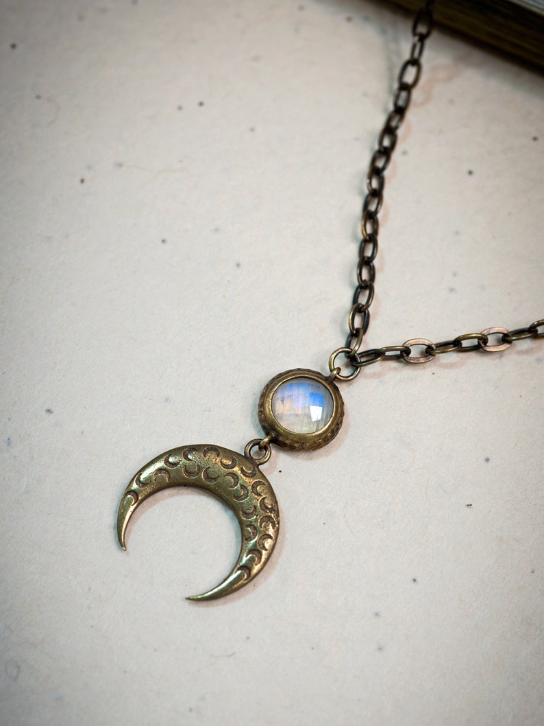 DIANA MOONLITE PENDANT image 2