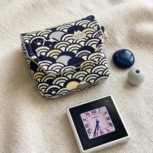 RG Rotate AYNthor Cat in Waves Pouch – Flap Closure with Hidden Magnet – Fits 3ds, Switch, Gba, Psp, Psv – Custom Sizes