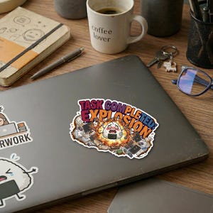 Rolig Onigiri-klistermärke med uppgift slutförd explosion, söt japansk risbollsdekal för laptop- och telefonskal, Burnout-humor, present till hård arbetare