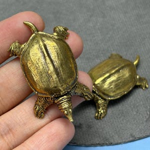 2 pieces Vintage Brass Softshell Turtle Figurine Mini Tea Pet Desk Decor