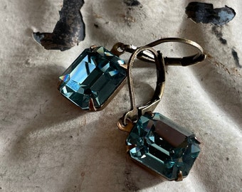 Indian Sapphire Earrings Vintage Emerald Cut Earrings Blue Gray Faceted Crystal Stone Dangle Earrings Slate Blue Drop Earrings Gift For Her