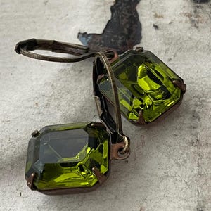 Spring Green Earrings Vintage Olivine Rhinestone Earrings Green Dangle Earrings Moss Green Drop Earrings Mother&#39;s Day Gift For Her