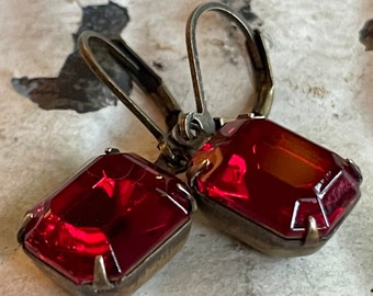 Vintage Siam Ruby Rhinestone Dangle Earrings: Christmas Red Crystal