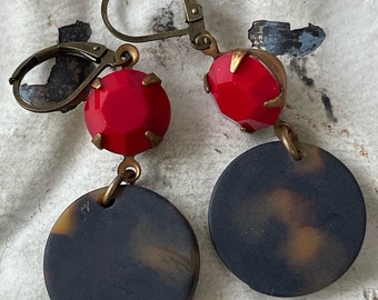 Tortoise Shell And Lipstick Red Dangle Earrings Tortoise Shell Round Disc With Vintage Red Opaque Glass Stone Animal Jewelry